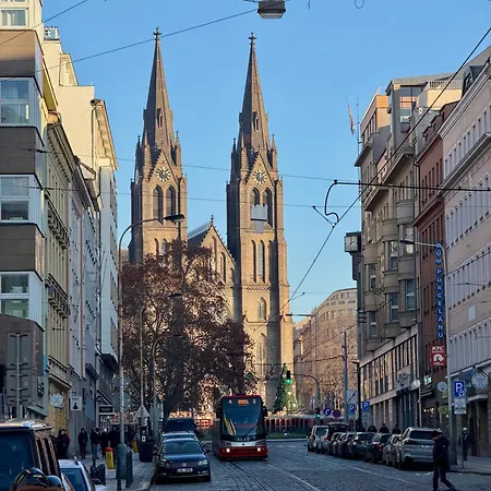 Prague's Hidden Pearl - Center Prága