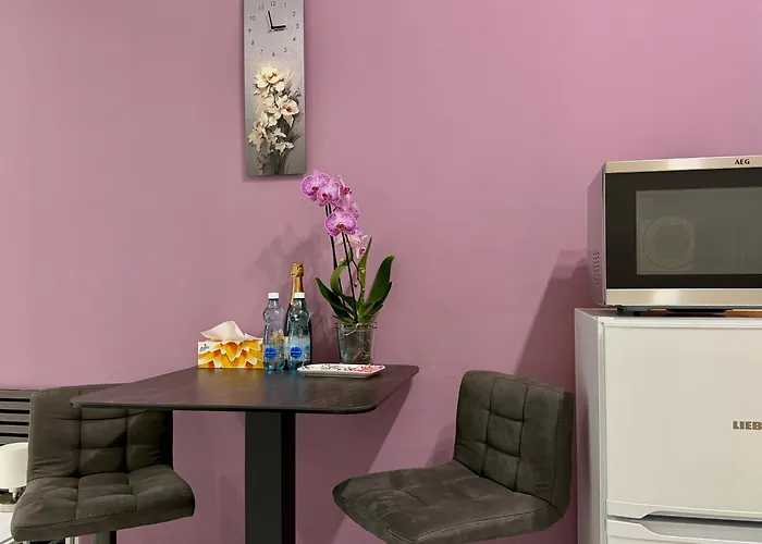 Prague's Hidden Pearl - Center Prag